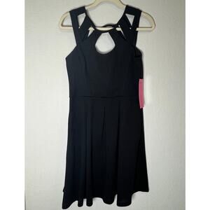 Betsey Johnson Black Fit‎ and Flare Sleeveless Dress Size 6 NEW